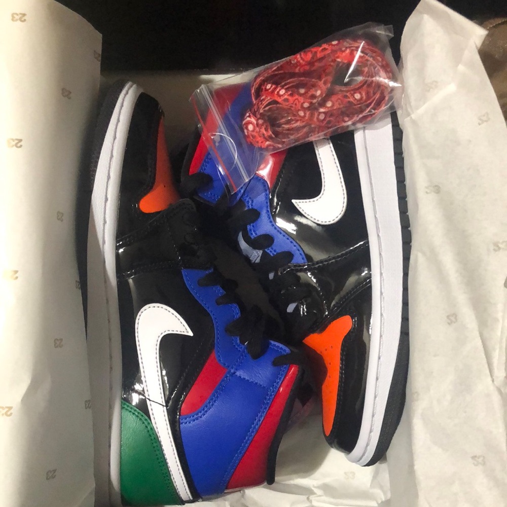 Air Jordan 1 mid. Never worn. New with box. Womens size 7.
